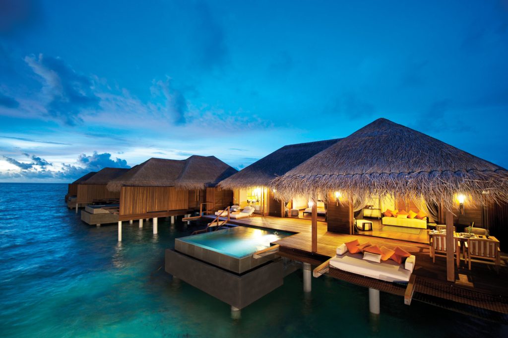 Sunset Ocean Suite en el resort Ayada Maldives