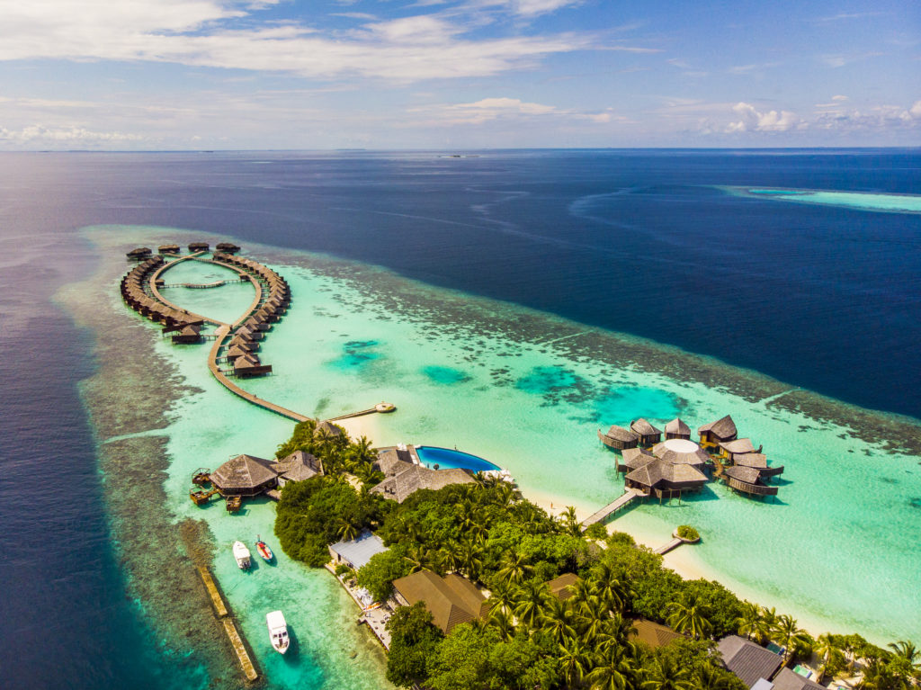 Vista aérea Resort Lily Beach Maldivas