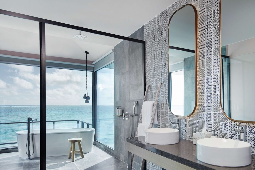 Le Meridien Maldives Resort & Spa_Sunset_Overwater Villa_Bathroom 