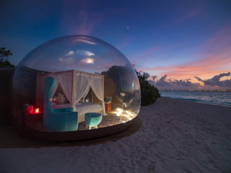 3. Beach Bubble Tent - Seaside Finolhu_