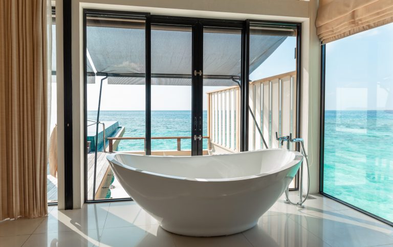 Angsana Velavaru InOcean Pool Villa Bathtub