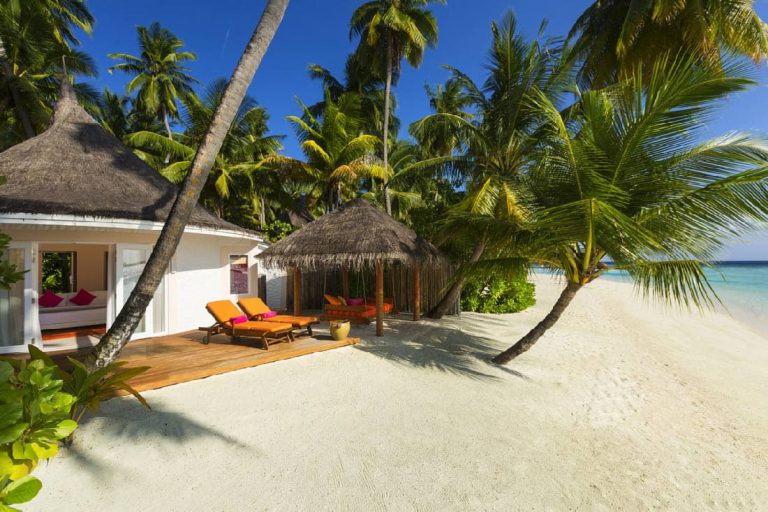 Deluxe-Beach-Villa-06