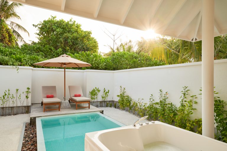 Four Bedroom Beach Residence Bathroom (2)