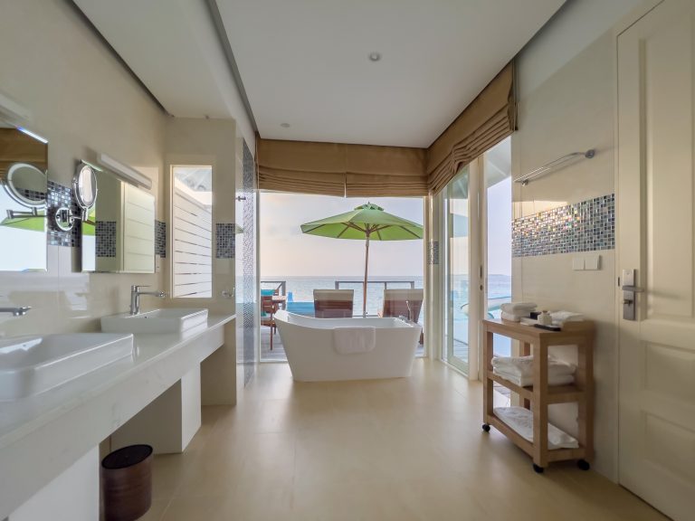 Ocean Villa wih Pool + Slide - Bathroom