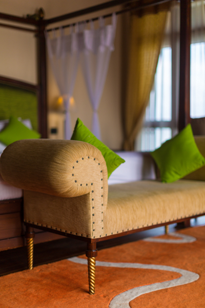 President suite bedroom close up2