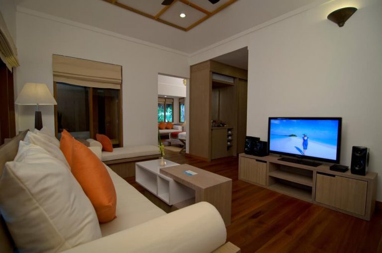 001-HoneyMoonVilla09