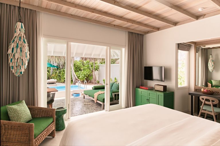 2103_Finolhu Maldives_Private Pool VIlla - Bedroom with outdoor view