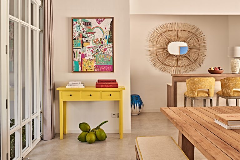 2103_Finolhu Maldives_Two-Bedroom Beach Pool Villa - Counter