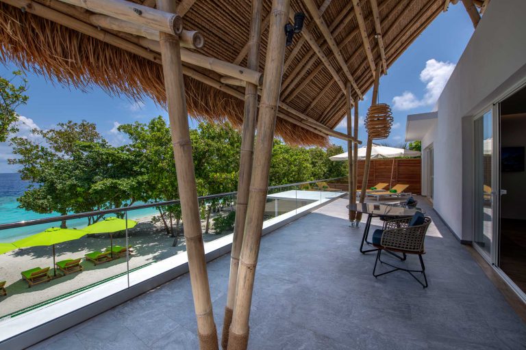 5e3d4bd814a41dfd46d9d267__new0220-b-royal-19