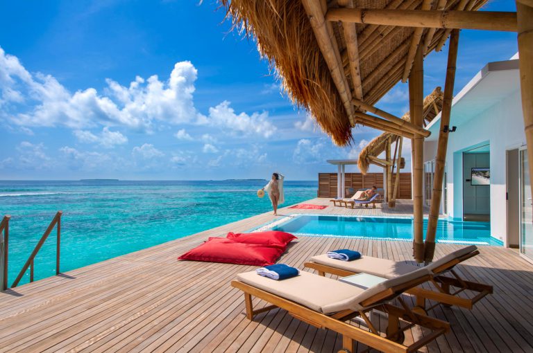 5e3d6c45d8c6a1e927674220__new0220-w-pres-4