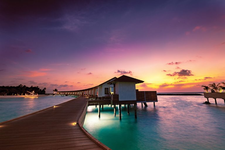 ATMOSPHERE KANIFUSHI MALDIVES - VILLAS - Water Villa Jetty at Sunset - 02_2020