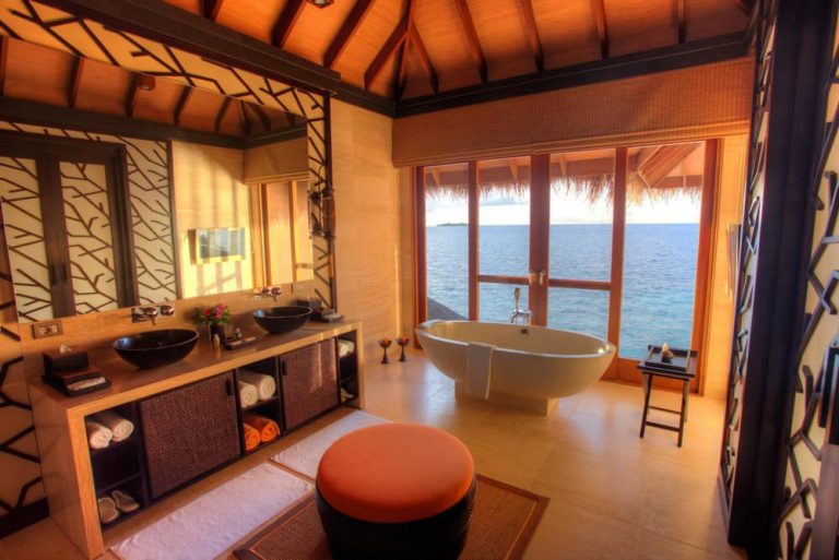 Ayada20Maldives20Villas20ROYAL20OCEAN20SUITE209