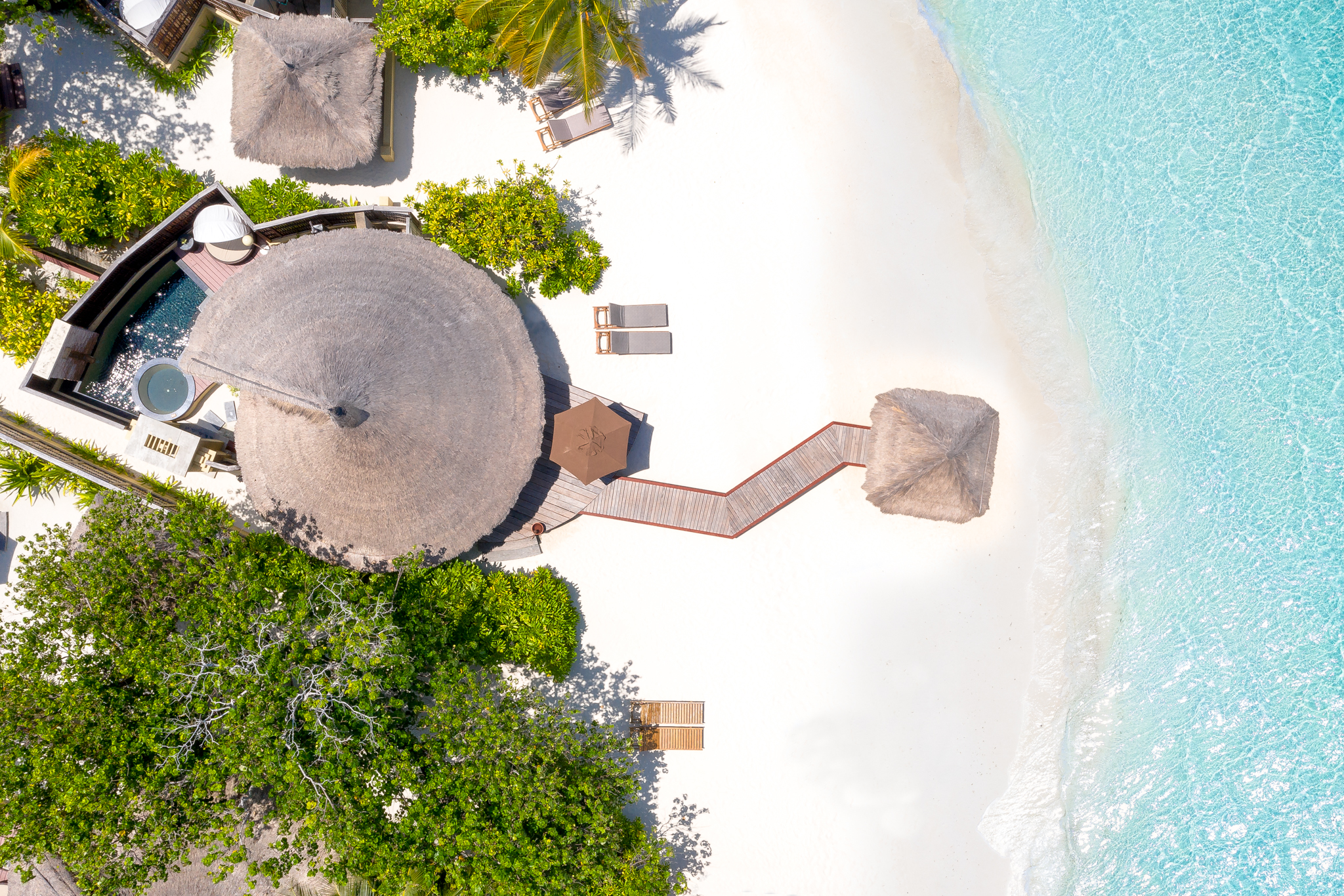 Banyan Tree Vabbinfaru Beachfront Pool Villa Aerial view(2)