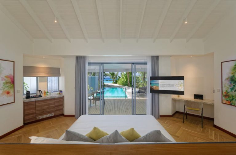 Beach-Pool-Villa-Maafushivaru-Maldives-1