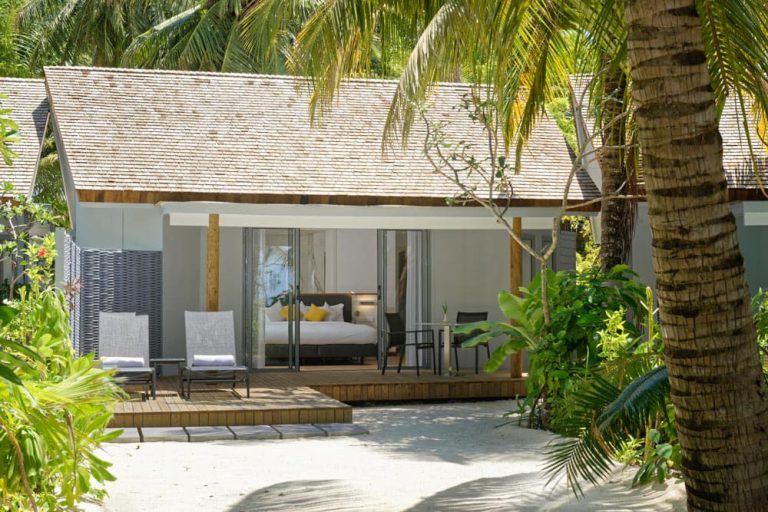 Beach-Villa-Maafushivaru-Maldives-2