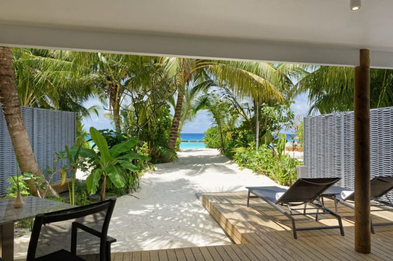 Beach-Villa-Maafushivaru-Maldives-3