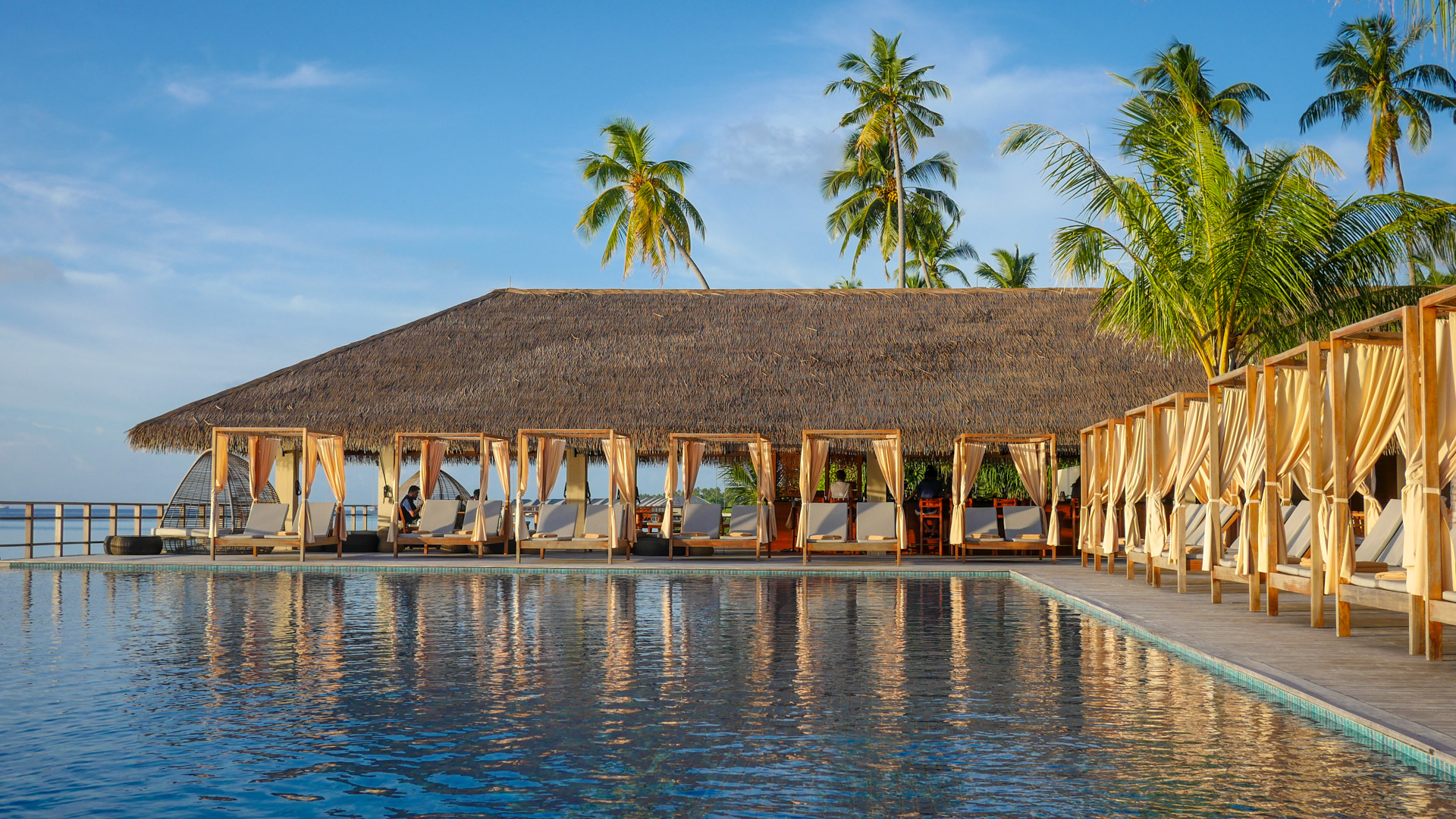 Dhigurah 16