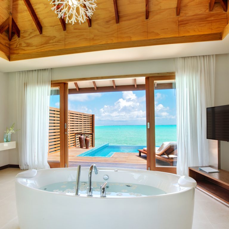 Hideaway Maldives villas 2 deluxe water villa (8)
