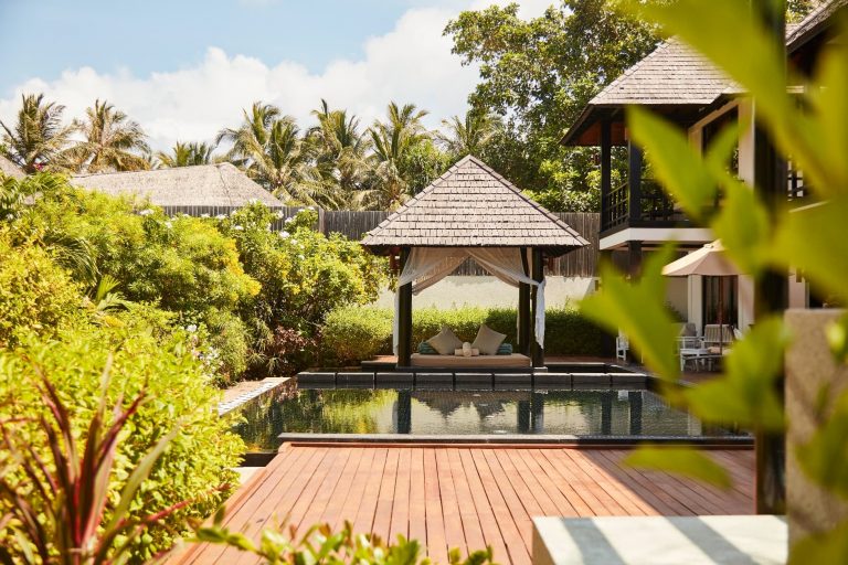 IruFushi_ Celeb_Retreat_0006