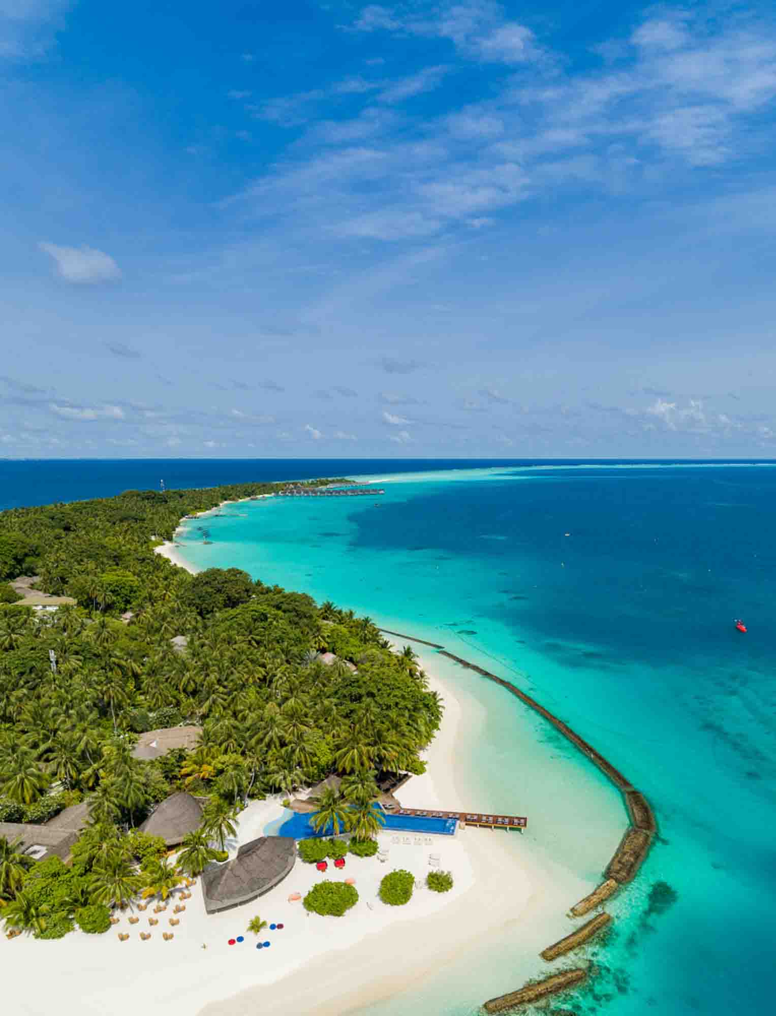 Kuramathi_IslandAerial-37