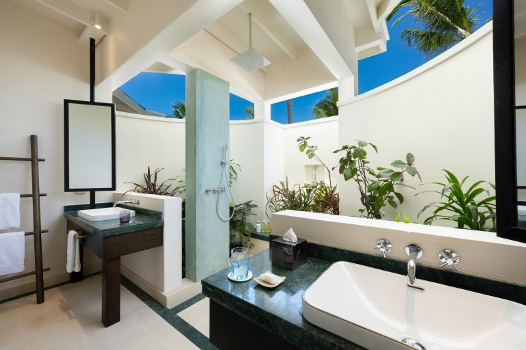 OBLU XPERIENCE AILAFUSHI - BEACH VILLA - BATHROOM