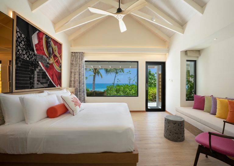 OBLU XPERIENCE AILAFUSHI - BEACH VILLA - BEDROOM WITH VIEW