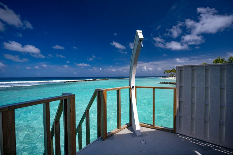 OBLU XPERIENCE AILAFUSHI - WATER VILLA - DECK VIEW