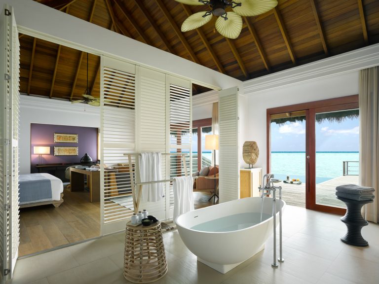Ocean Villa with Pool_ Bathroom