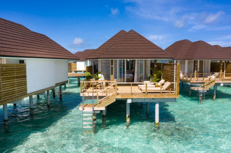 Olhuveli_grand_water_villa_05