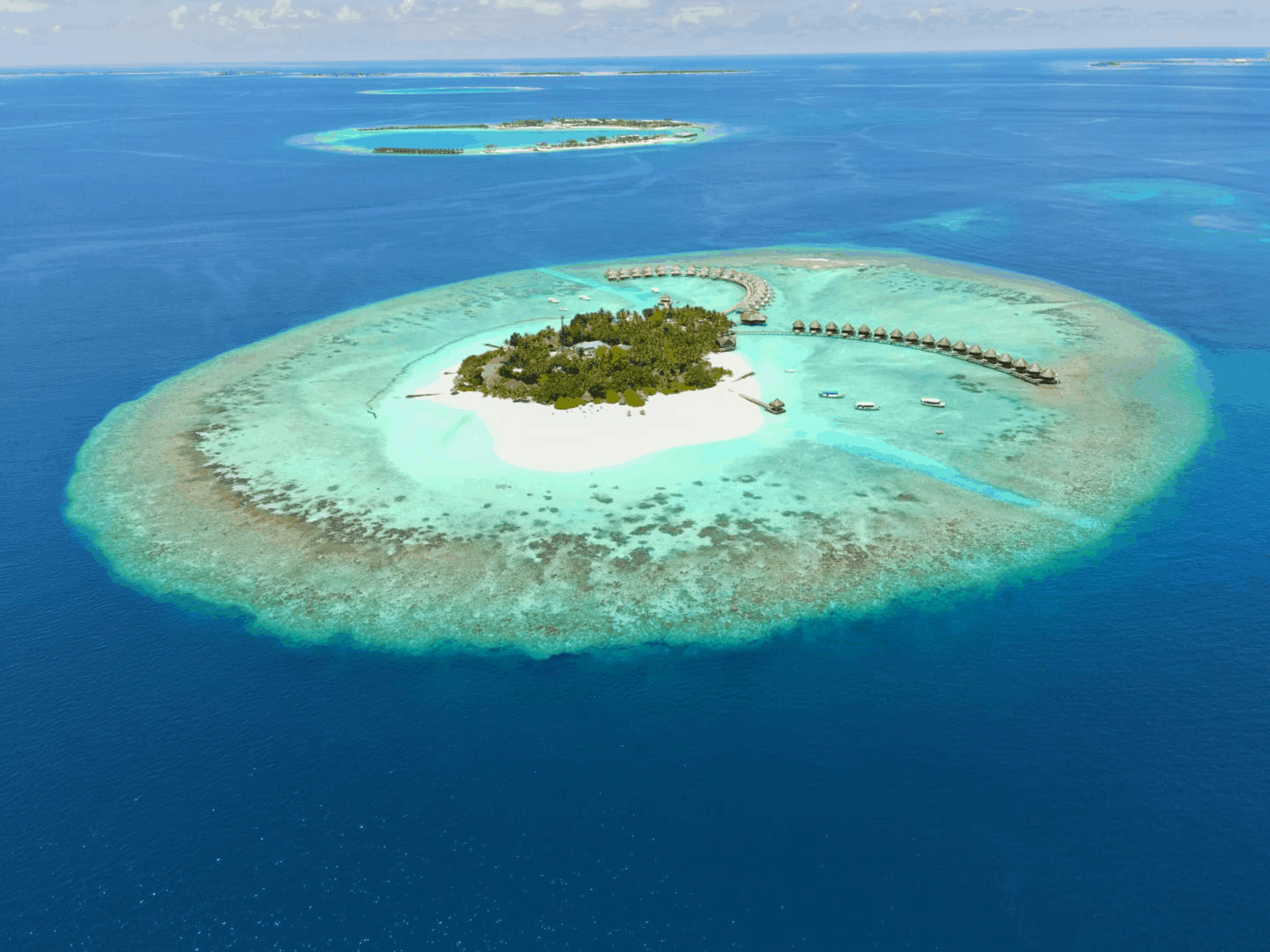 THU-HRES-Thulhagiri_Island_Aerial1