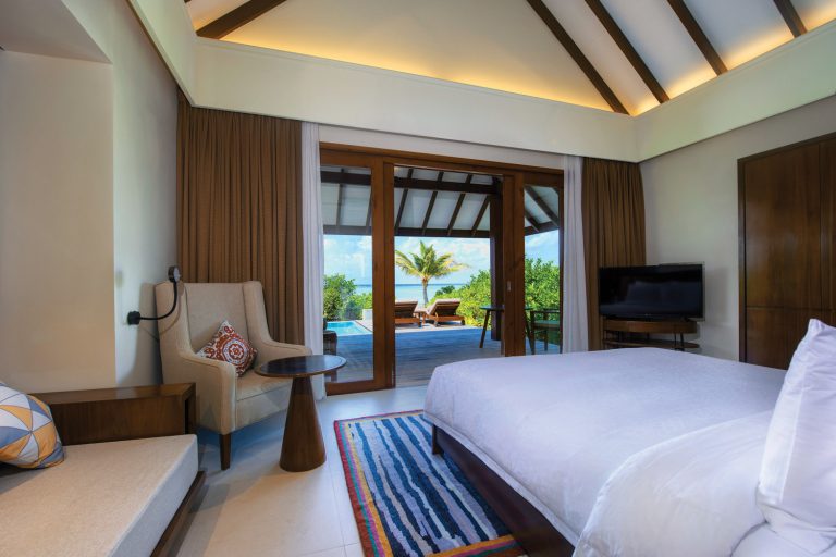 VARU BY ATMOSPHERE - VILLAS - BEACH VILLA WITH POOL - BEDROOM VIEW 01