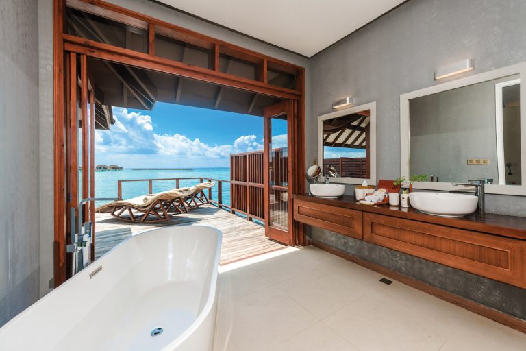 VARU BY ATMOSPHERE - VILLAS - WATER VILLA - BATHROOM VIEW