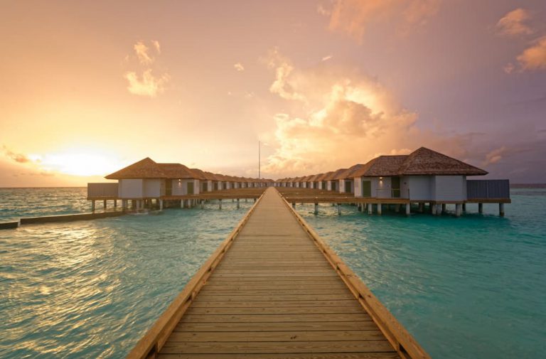 Water-Pool-Villa-Maafushivaru-Maldives-3