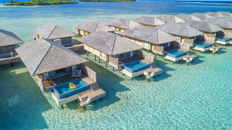 Water Pool Villa with family2