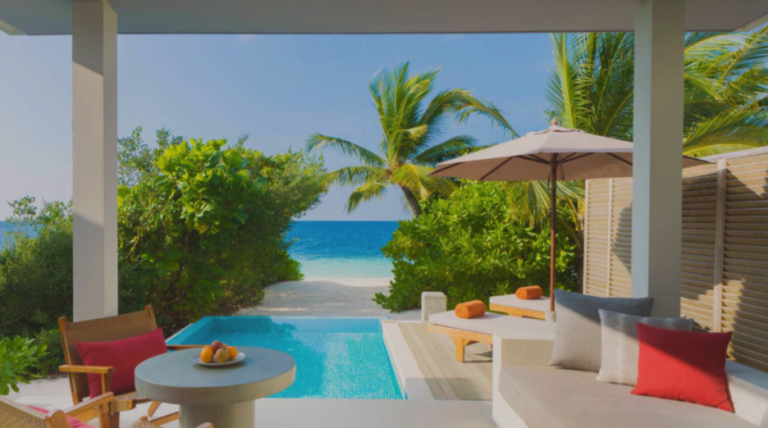 beach-villa-with-private-pool-Dhigali