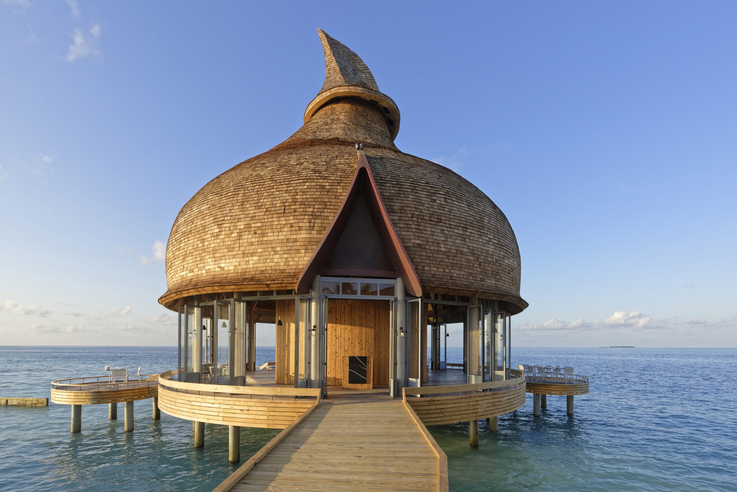 outrigger-maldives-maafushivaru-resort-moodhu-grill1