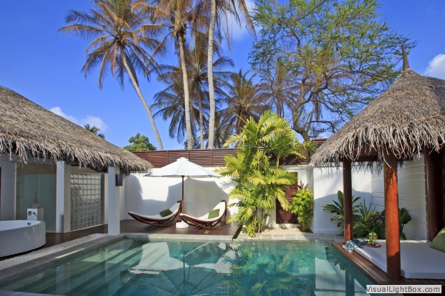 pool_villa_poolside