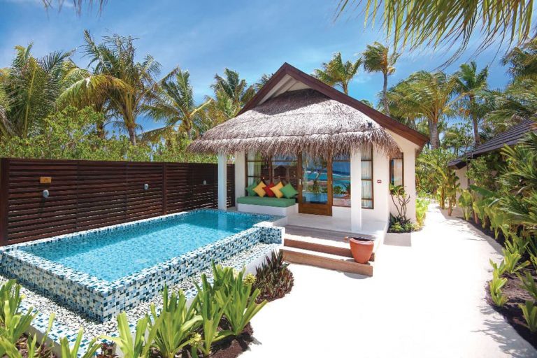 Beach-Pool-Villa-EXTERIOR-DAYTIME-VIEW