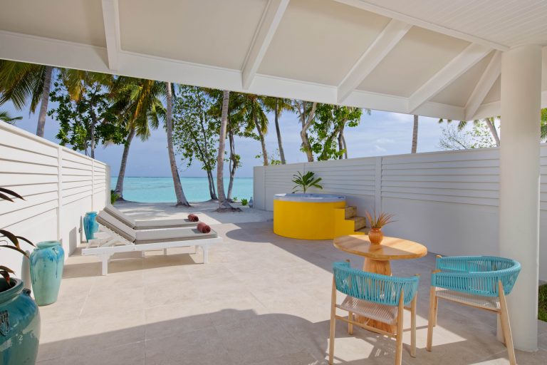 Beach Villa with Whirlpool 6