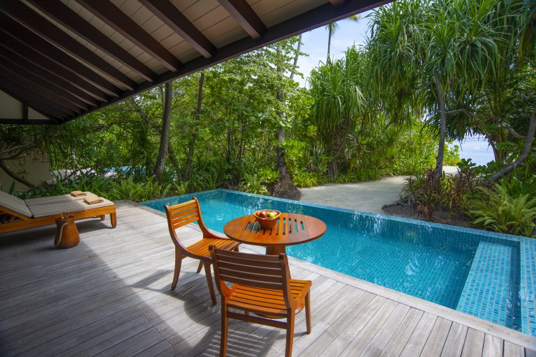 Deluxe Beach Pool Villa Exterior - Deck Chairs