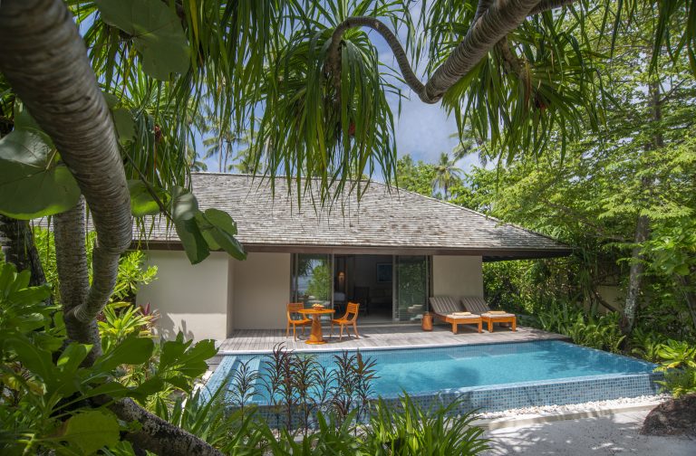 Deluxe Beach Pool Villa Exterior1