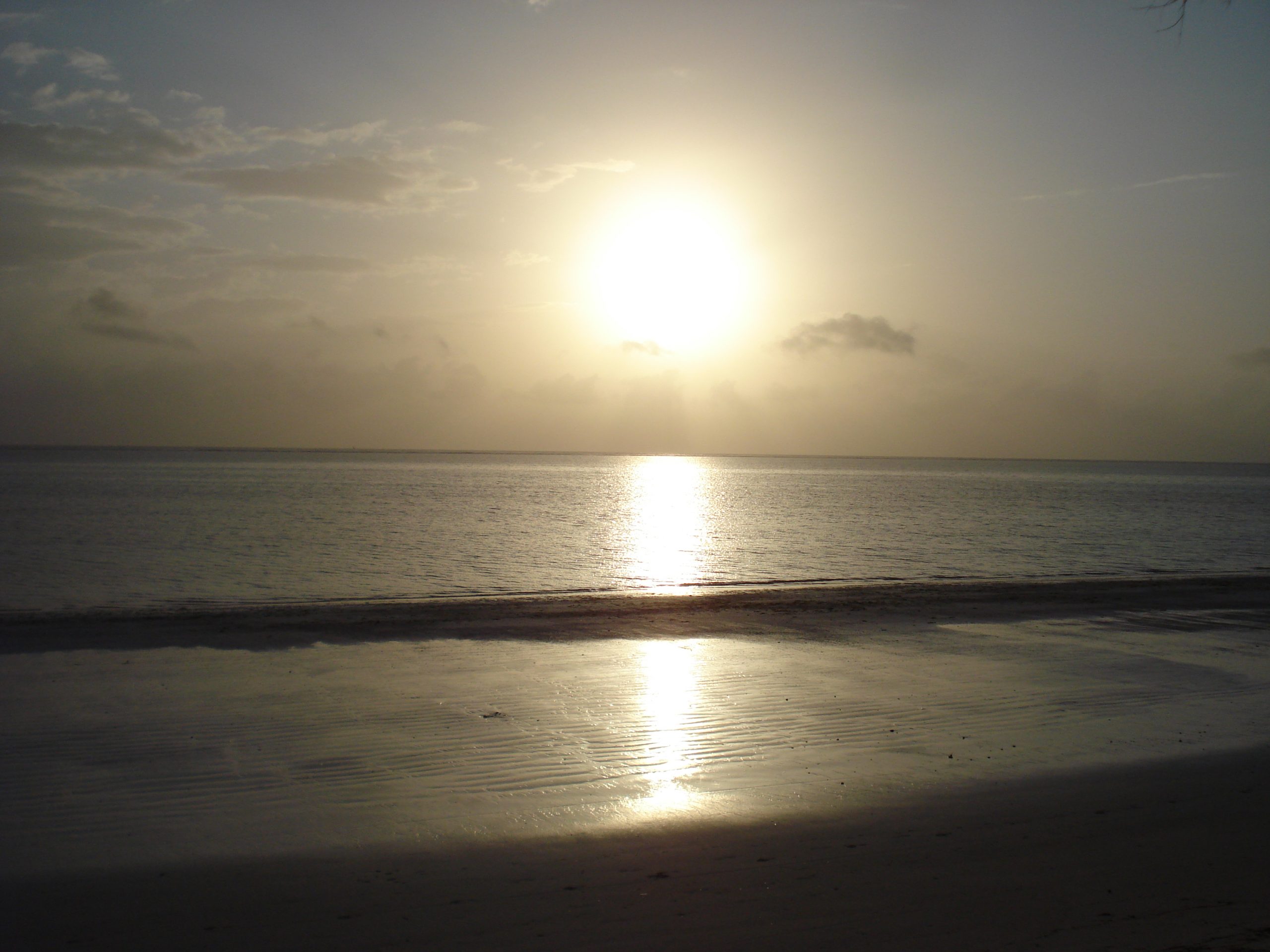Sunrise at bluebay and sultan sands