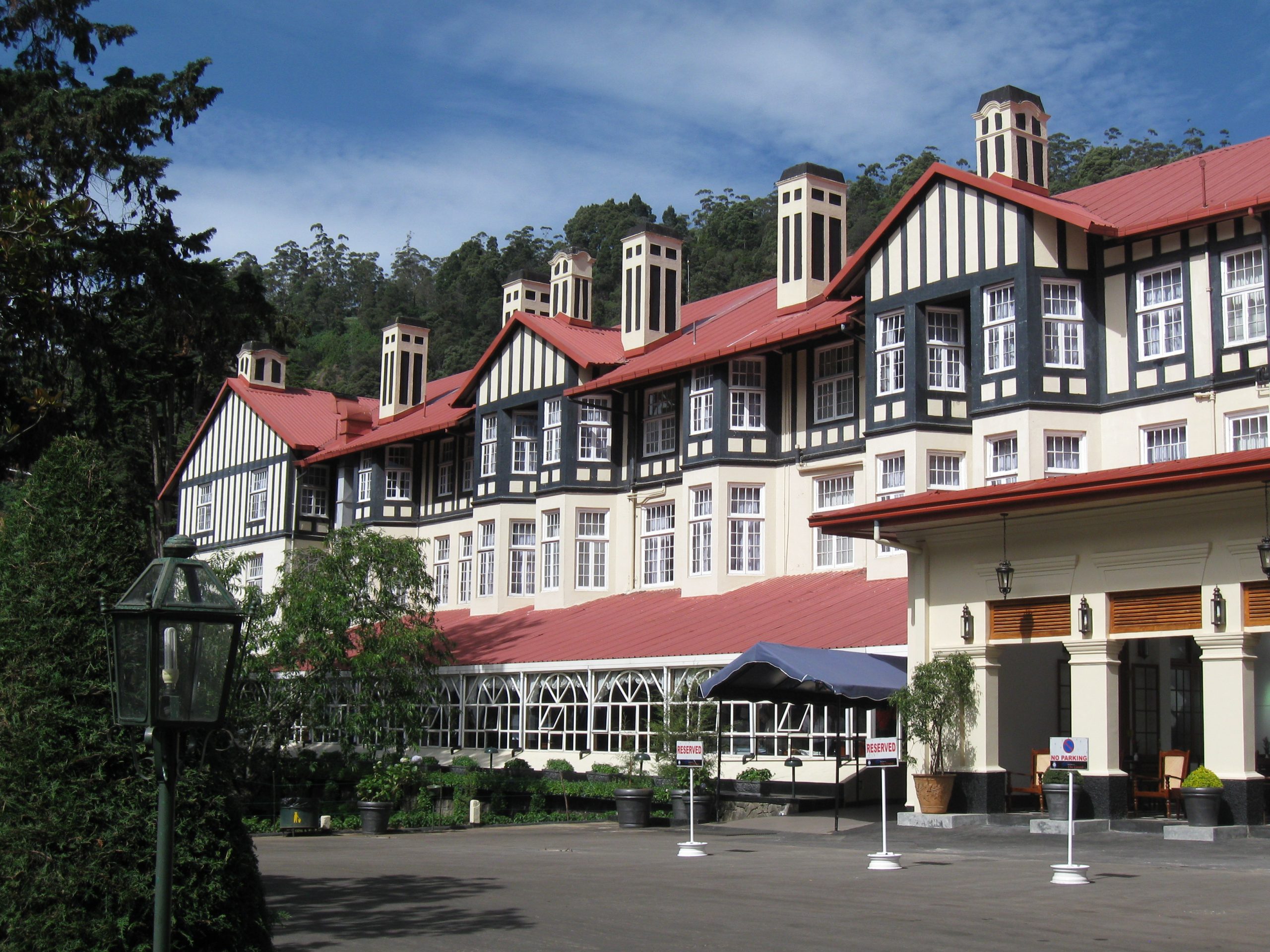 the-grand-hotel-nuwara-eliya-03