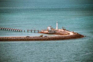 kin-chan-TWmqBp-NRhw-OKINAWA