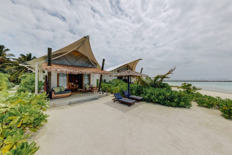 Hakuraa Huraa Cinnamon_Platinum Beach Bungalow