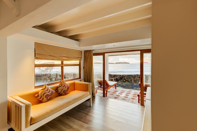 Duplex Garden Bungalow (Sitting Area)