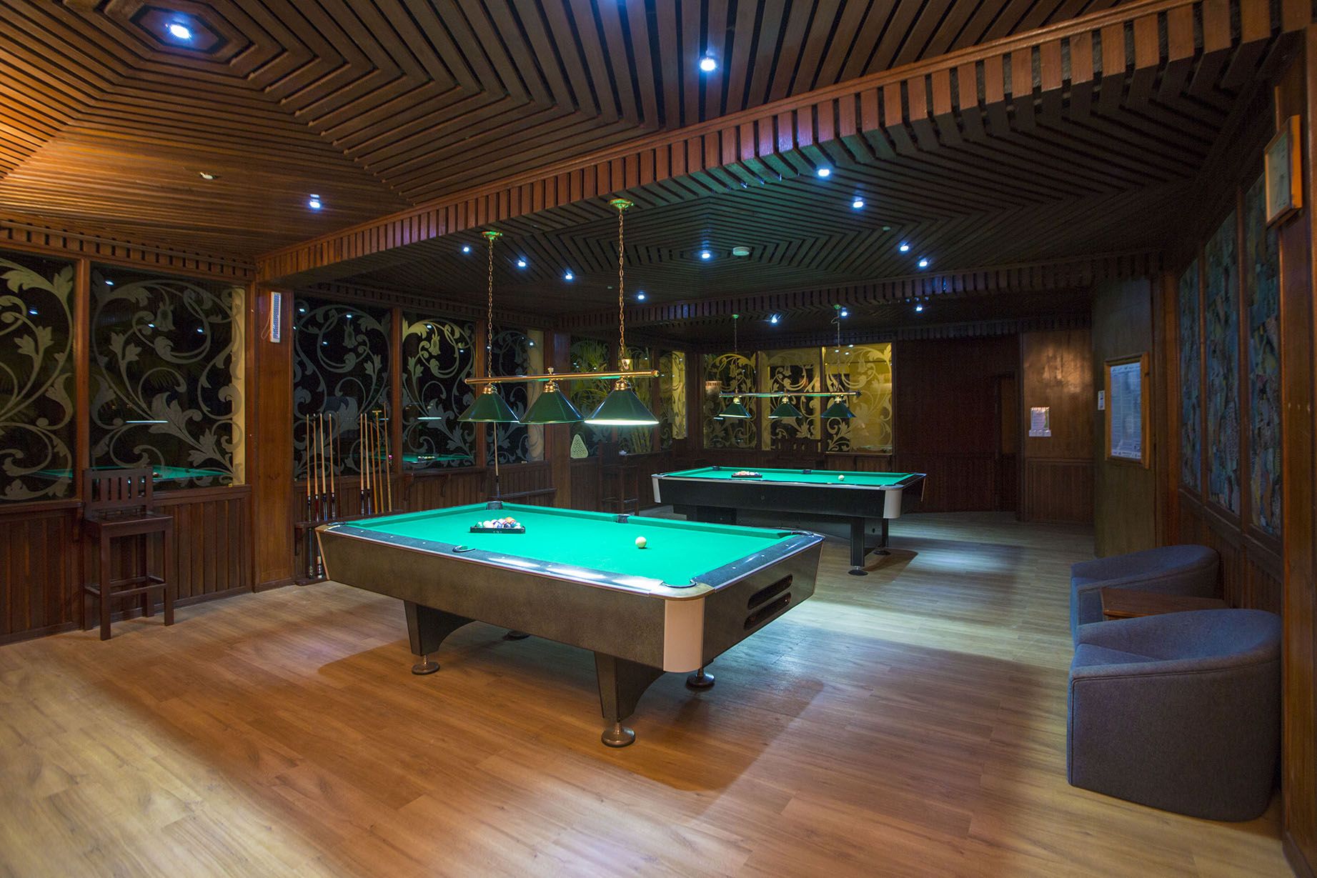 Elaidhoo Maldives by Cinnamon Pool table