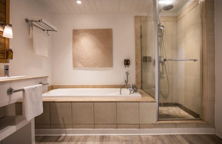 Canonnier Resort Hires 9302A-medium