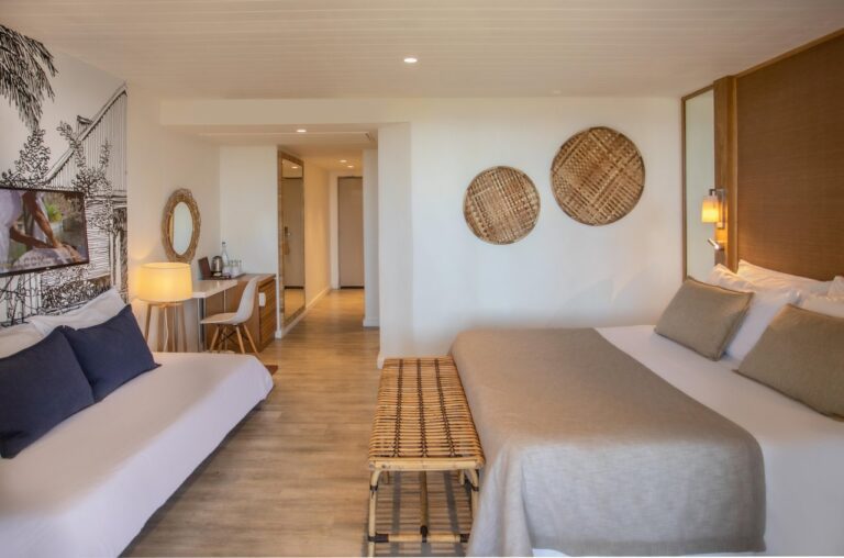 Canonnier Resort Hires 9680A-medium