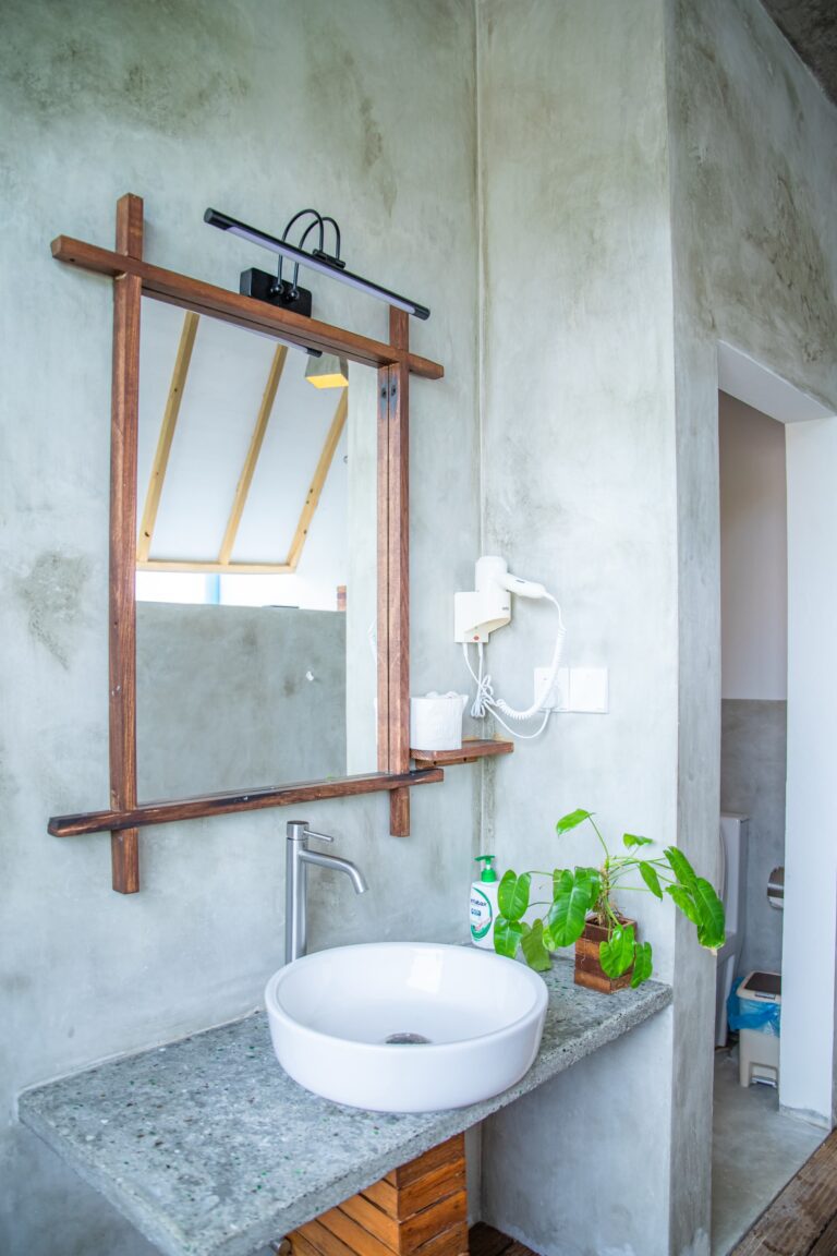 SEA VIEW BALCONY BATH ROOM (2)